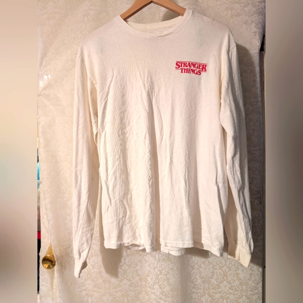 Stranger Things Netflix White‎ T-Shirt Long Sleeve Sz.M